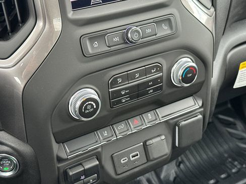 New 2025 GMC Sierra 2500 Pro w/ Convenience Package image 18