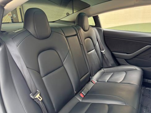 Used 2019 Tesla Model 3 Standard Range Plus RWD image 34