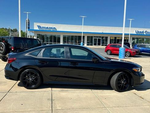 Used 2025 Honda Civic Sport image 5