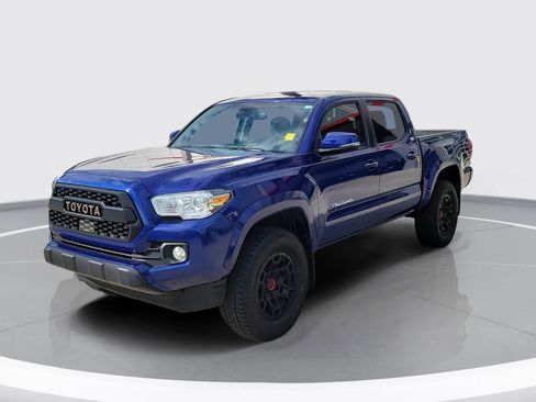 Used 2023 Toyota Tacoma SR5 w/ Technology Package AWD/4WD image 1