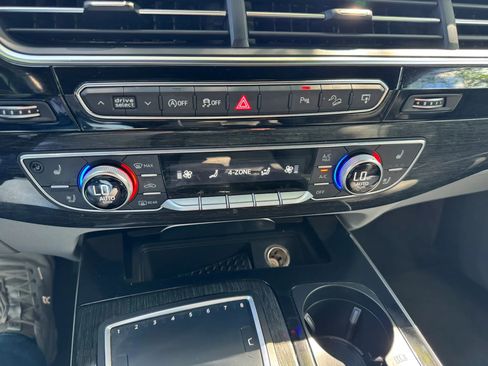 Used 2017 Audi Q7 3.0T Prestige AWD/4WD image 35