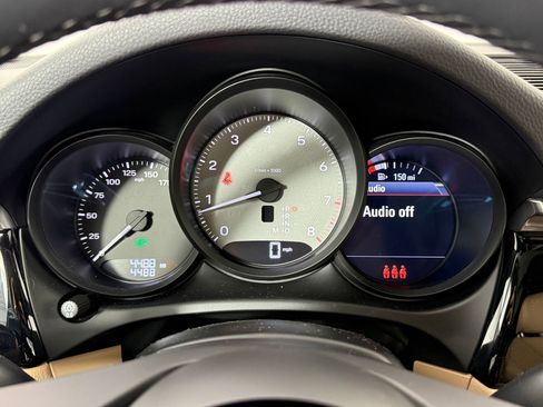 New 2025 Porsche Macan S image 29