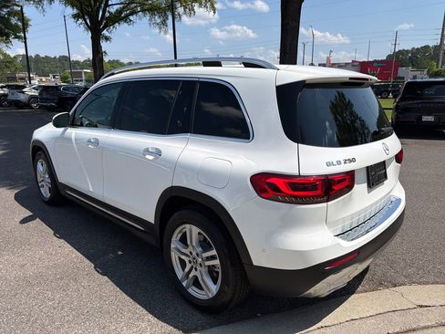 Used 2020 Mercedes-Benz GLB 250 4MATIC image 13