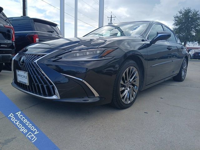 Used 2025 Lexus ES 350 Ultra Luxury w/ Accessory Package (Z1) FWD image 3