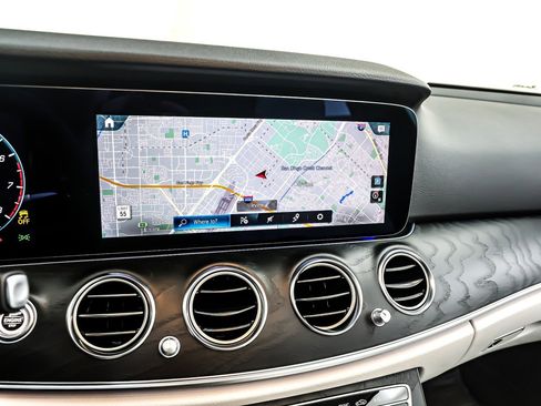 Certified 2021 Mercedes-Benz E 450 4MATIC Sedan image 21