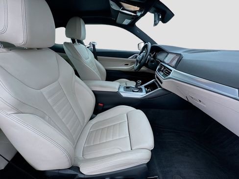 Used 2022 BMW 430i Coupe w/ M Sport Package image 19