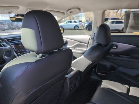 Used 2024 Nissan Murano SV w/ SV Midnight Edition Package image 17