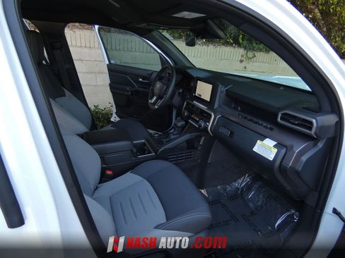 Used 2026 Toyota Tacoma TRD Sport RWD image 28