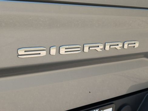 Used 2024 GMC Sierra 1500 Elevation AWD/4WD image 15