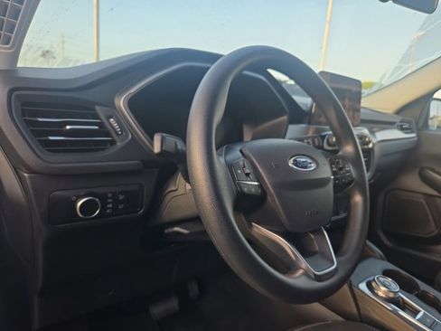 Used 2025 Ford Escape Active image 9