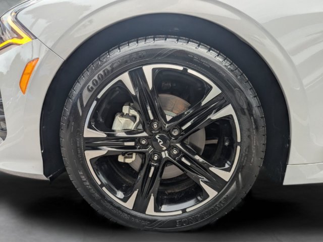 Used 2023 Kia K5 GT-Line FWD image 9