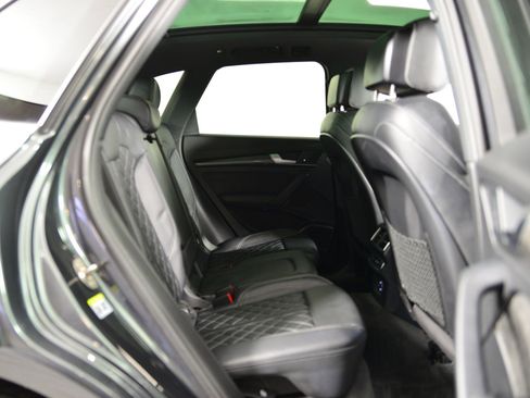 Used 2018 Audi SQ5 Prestige w/ Prestige Package image 21