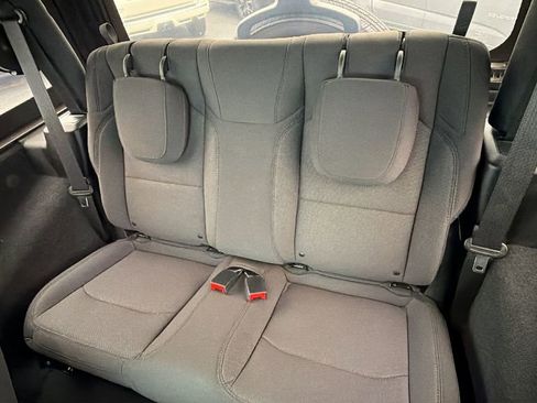 Used 2023 Jeep Wrangler Sport S image 15