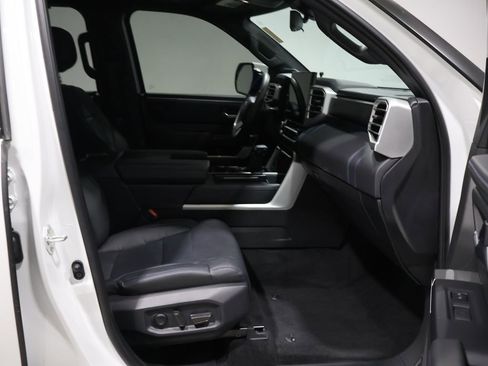 Used 2025 Toyota Tundra Platinum image 23