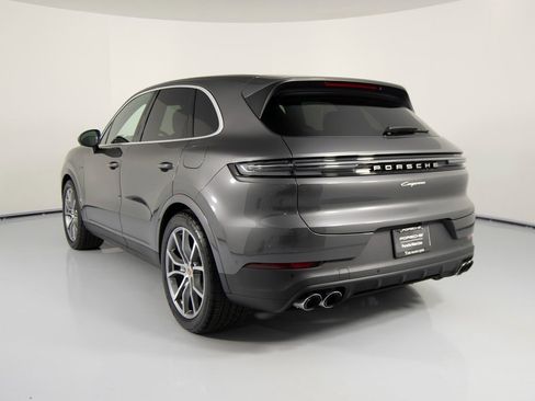 New 2026 Porsche Cayenne E-Hybrid image 3