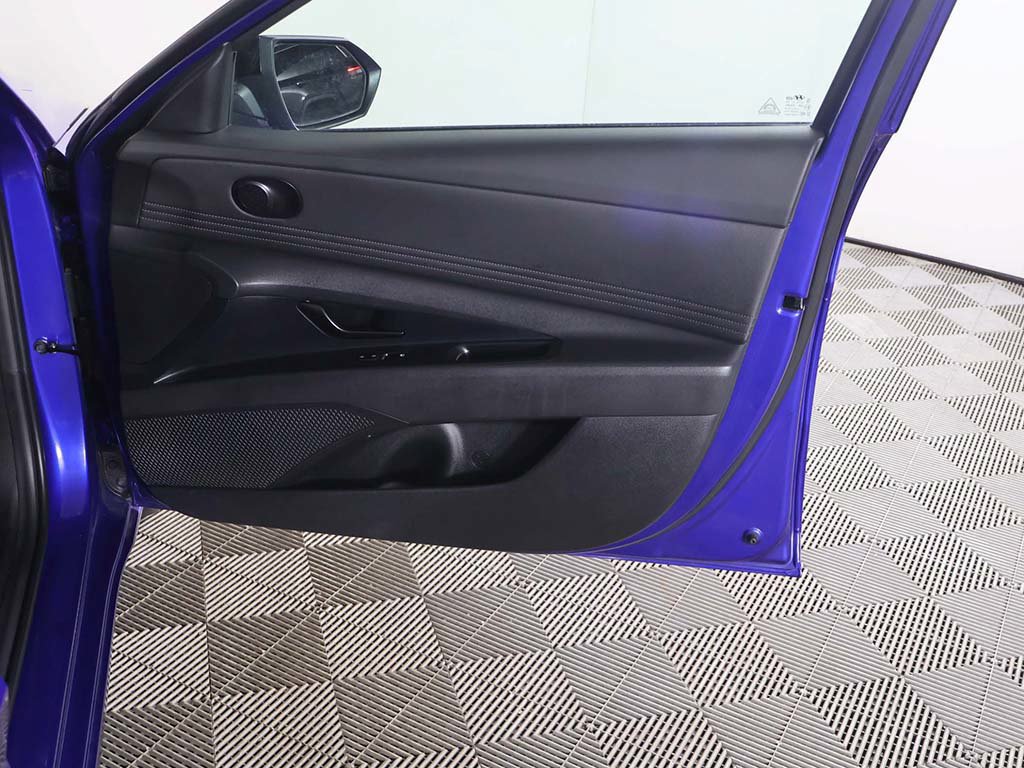 Used 2025 Hyundai Elantra Sport w/ Cargo Package FWD image 20