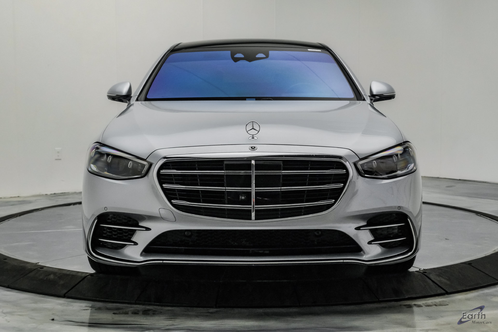 Used 2022 Mercedes-Benz S 580 4MATIC Sedan w/ AMG Line Package image 36