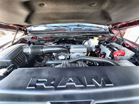 Used 2019 RAM 1500 Limited image 10