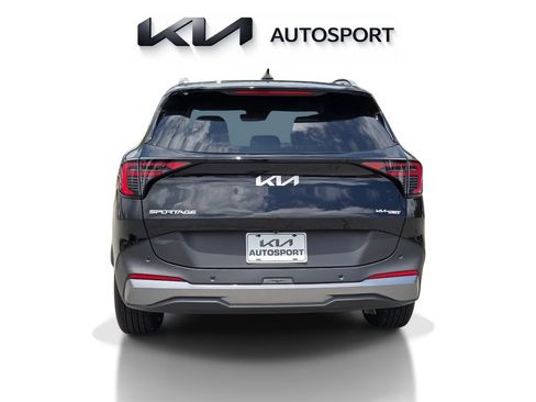 Certified 2026 Kia Sportage EX w/ EX Panorama Roof Package FWD image 9