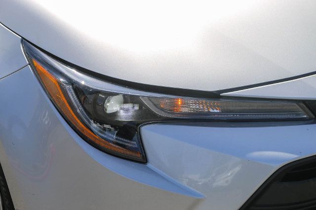 Used 2025 Toyota Corolla LE FWD image 6