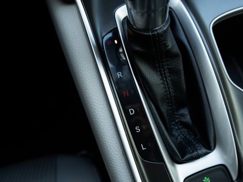 Used 2018 Honda Accord LX image 29