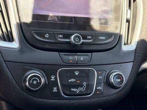 Used 2022 Chevrolet Malibu LS w/ LPO, Convenience Package 2 FWD image 22