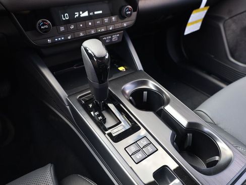 New 2026 Subaru Outback Touring AWD/4WD image 15