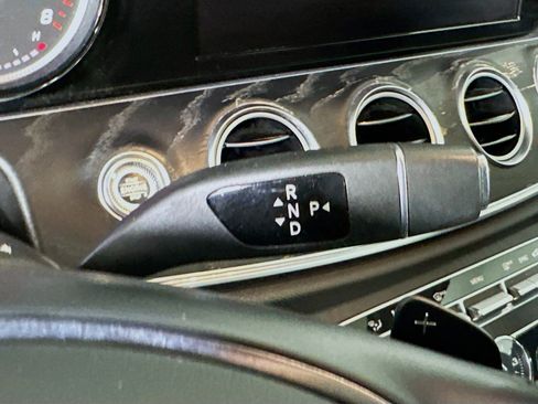 Used 2018 Mercedes-Benz E 300 image 24