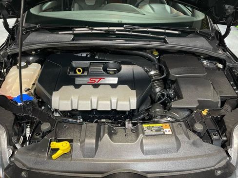 Used 2013 Ford Focus ST FWD image 48
