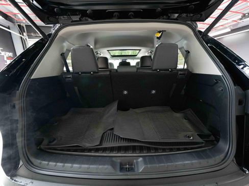 Used 2025 Toyota Grand Highlander AWD image 28