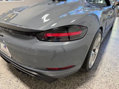 Used 2023 Porsche 718 Boxster Spyder RWD image 57
