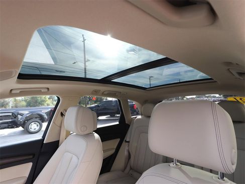 Used 2021 Audi Q5 2.0T Premium image 4