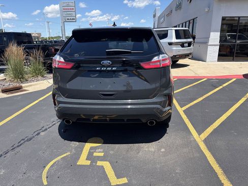 Used 2021 Ford Edge ST-Line AWD/4WD image 6