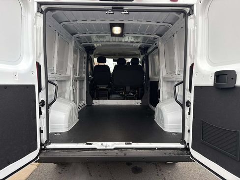 New 2026 RAM ProMaster 1500 w/ Convenience Group FWD image 31