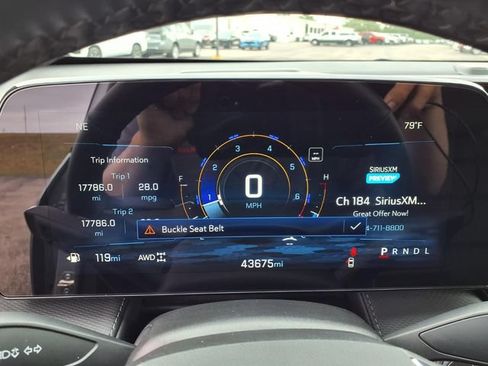 Used 2025 Chevrolet Equinox LT w/ Convenience Package II AWD/4WD image 35