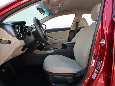 Used 2015 Kia Optima LX FWD image 22