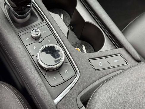 Used 2021 Cadillac XT6 Luxury image 22