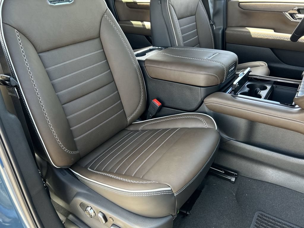 New 2026 GMC Yukon XL Denali Ultimate AWD/4WD image 29