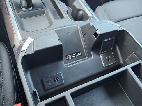 New 2026 GMC Sierra 1500 SLT w/ SLT Premium Plus Package image 32