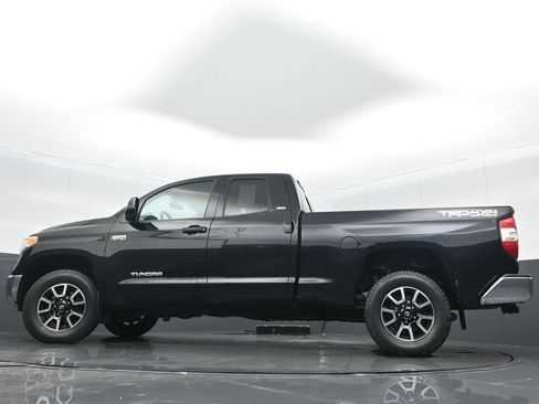 Used 2017 Toyota Tundra SR5 image 29