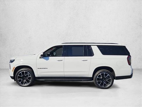 New 2026 Chevrolet Suburban RST image 5