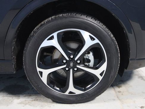 Used 2025 Ford Escape ST-Line Elite w/ Premium Technology Package image 32