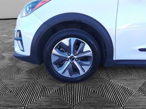 Used 2020 Kia Niro EX image 14