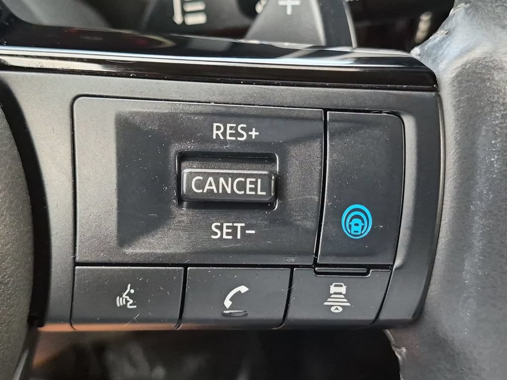 Used 2024 Nissan Rogue Platinum AWD/4WD image 21