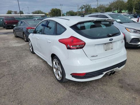 Used 2016 Ford Focus ST image 9
