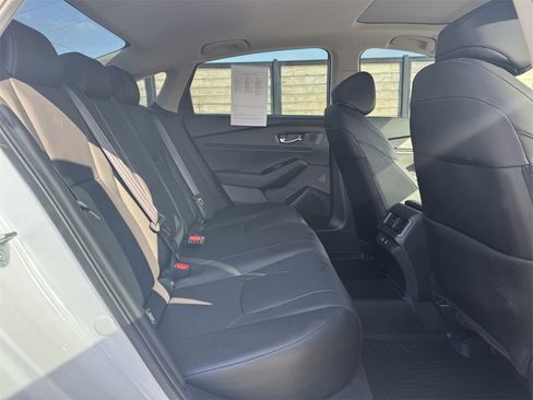Used 2024 Honda Accord Touring image 12