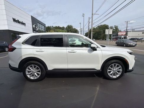 Used 2024 Honda CR-V EX-L image 9