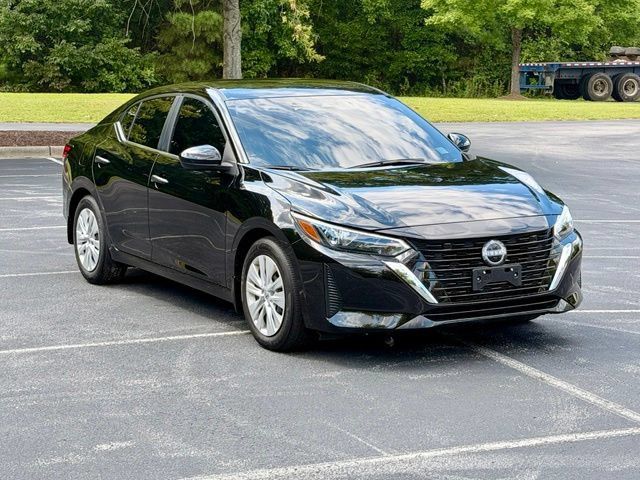 Used 2025 Nissan Sentra S FWD image 11