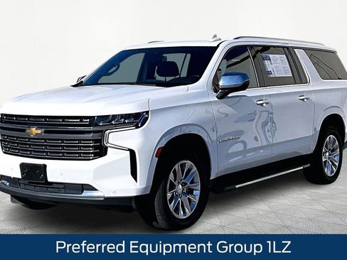 Used 2023 Chevrolet Suburban Premier image 5