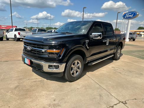 New 2025 Ford F150 XLT w/ Equipment Group 302A MID image 15